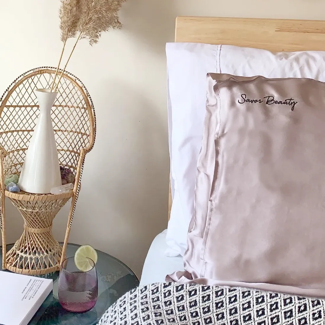 Anti-aging Silk Pillowcase