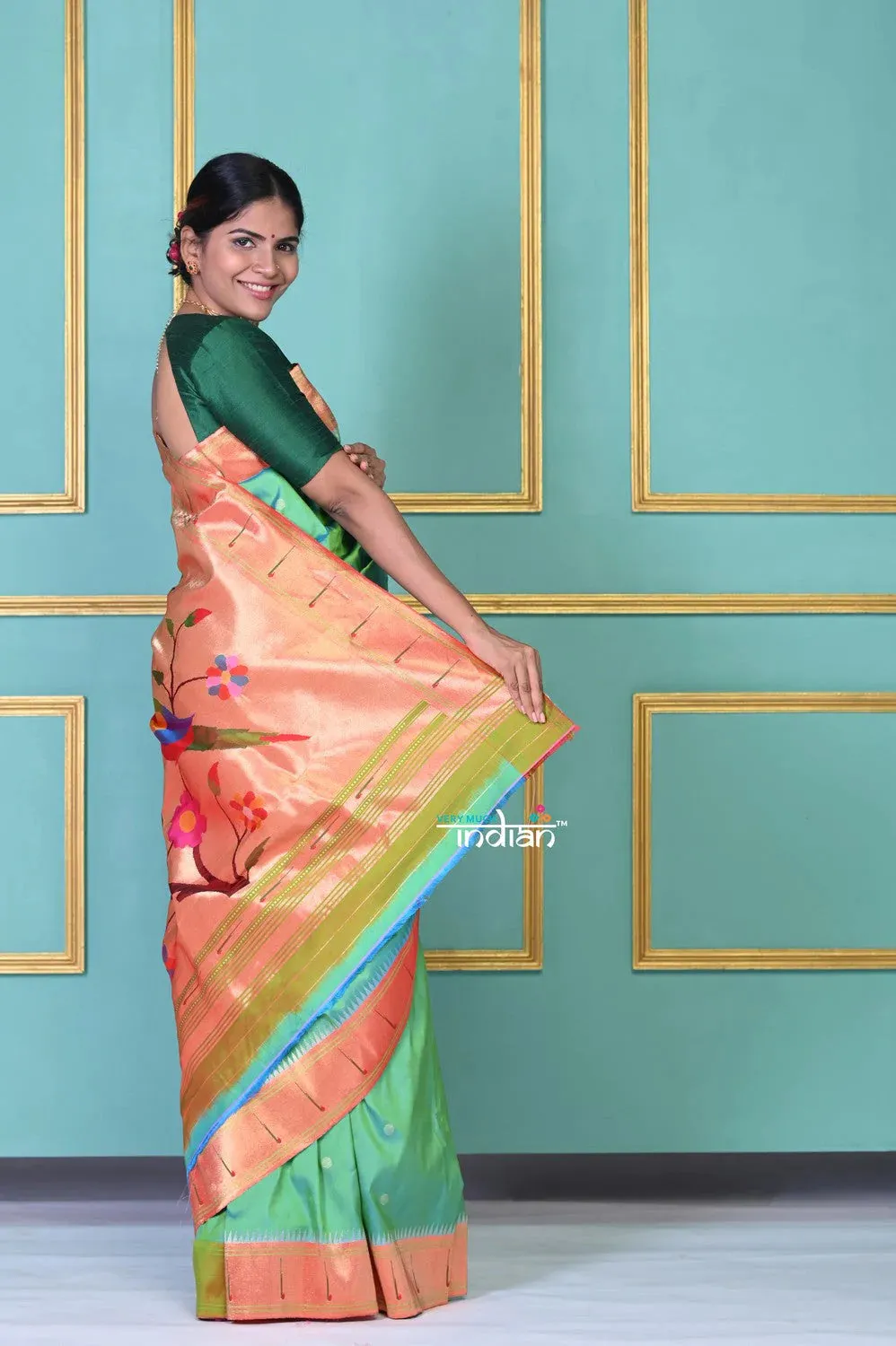 EXCLUSIVE!Authentic Handloom Pure Silk Sea Green Muniya Border Paithani with Authentic Zari Peacock Pallu!