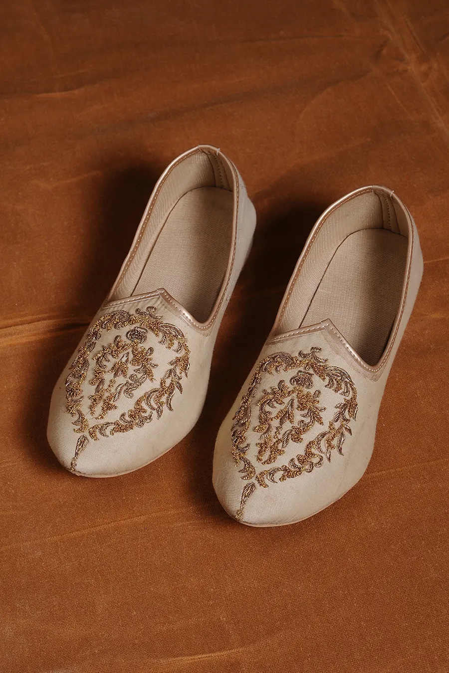 IVORY MATKA SILK  ZARDOZI EMBROIDERED SHERWANI  KURTA CHURIDAR SET